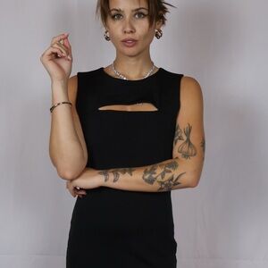 Elegant Black Sleeveless Dress